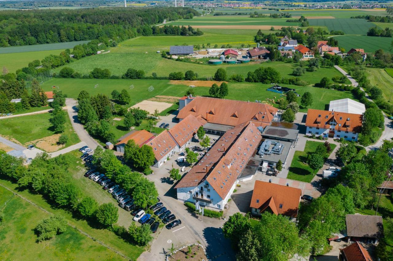 Tagungszentrum Блаубойрен Екстериор снимка